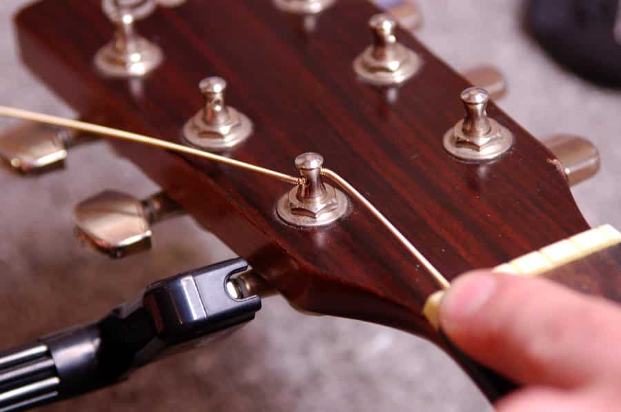 Civière de cordes pour guitare électrique acoustique, permet à la